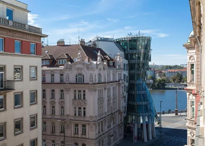 Riverside Palace * Prag