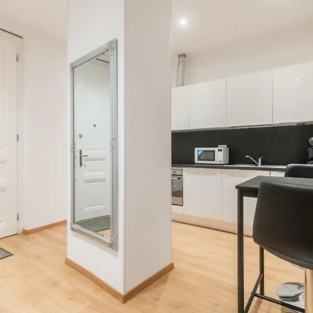Riverside Palace Apartment