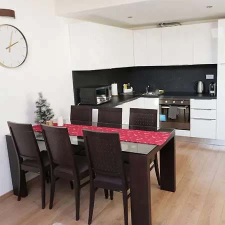 Apartment Riverside Palace *