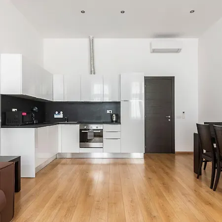 Riverside Palace Apartment