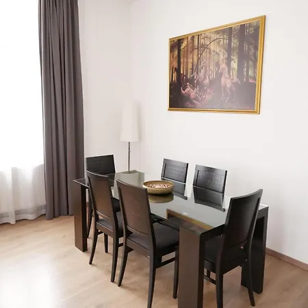 Riverside Palace Apartment *