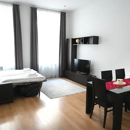 Apartment Riverside Palace