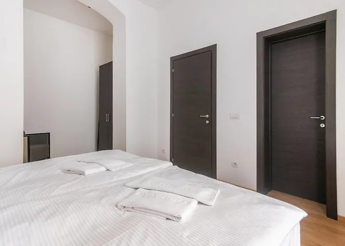 Riverside Palace Apartamento *